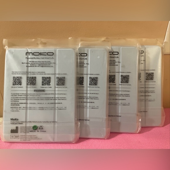 Set Of 4 Cases for iPad Pro 11 2021 10in Model Smart Cover Sky Blue - New Sealed - Picture 2 of 6